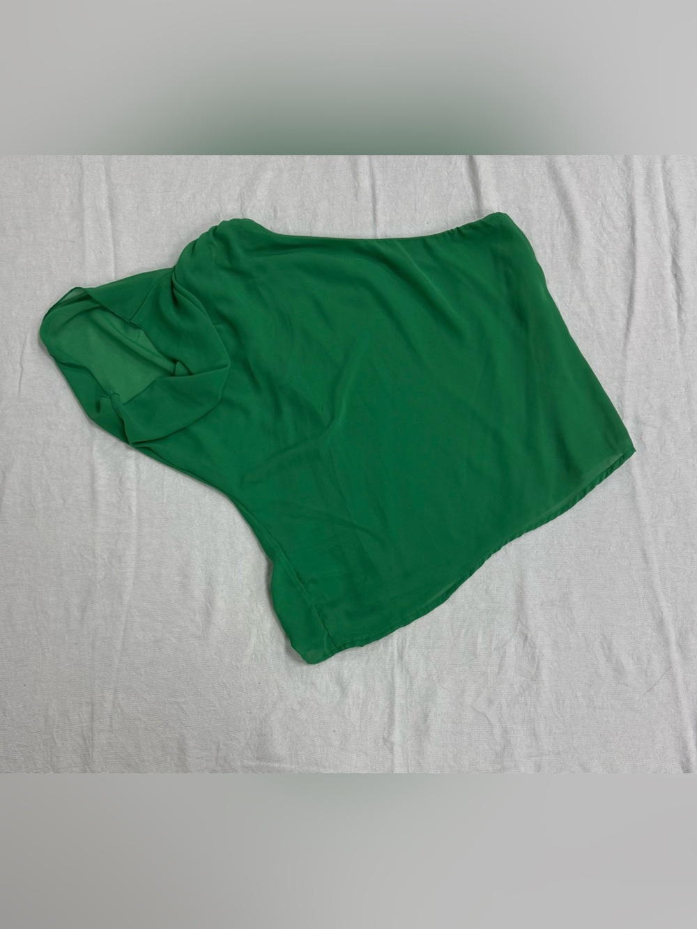 Sleeveless Green Blouse — Elegant V-Neck Top
